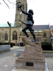 Leicester Cathedral - statue